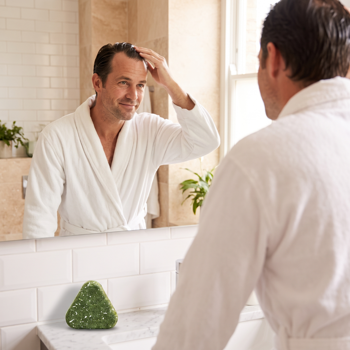 Homme après le rituel Miraé