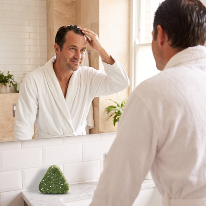 Homme après le rituel Miraé